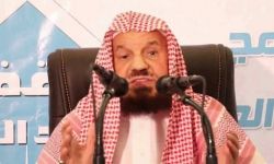 عبد الله المنيع يدعو لطرد السعوديين المقصرين بوظائفهم للخارج