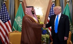 إسرائيل وأمريكا.. ملاذ السعودية لاستجداء التعاطف الدولي