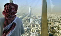 بلومبيرغ: السعودية تتعاقد مع مكتب عالمي لمراجعة عقود بقيمة 259 مليار ريال