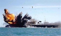 انجاز جديد للجيش اليمني واللجان الشعبية: استهداف بارجة سعودية على متنها 176 جنديا وضابطا
