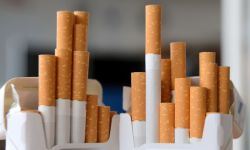 مساع لرفع أسعار السجائر في السعودية 150%