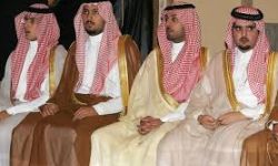 أمراء ال سعود هربوا حقيبة ملفات سرية لصحيفة أمريكية