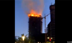 حريق هائل في برج بجدة السعودية