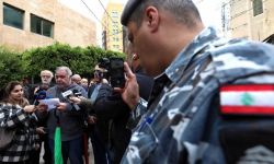 صحفيو "الحياة" يعتصمون أمام سفارة آل سعود